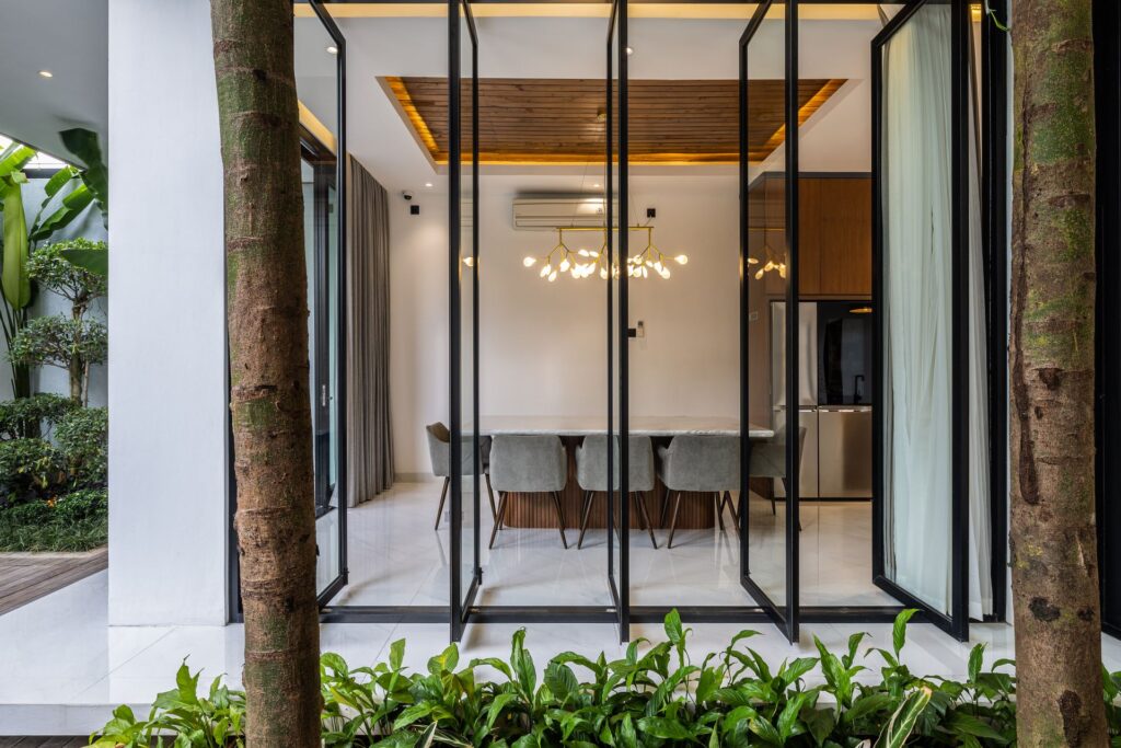 L’s House - 12