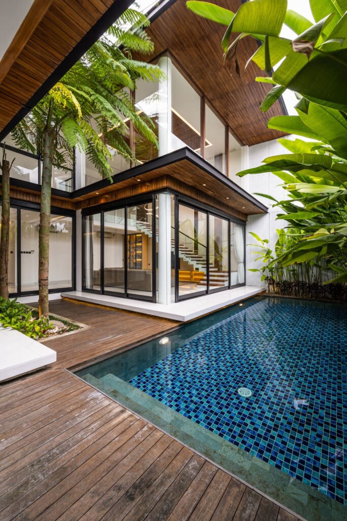 L’s House - 10